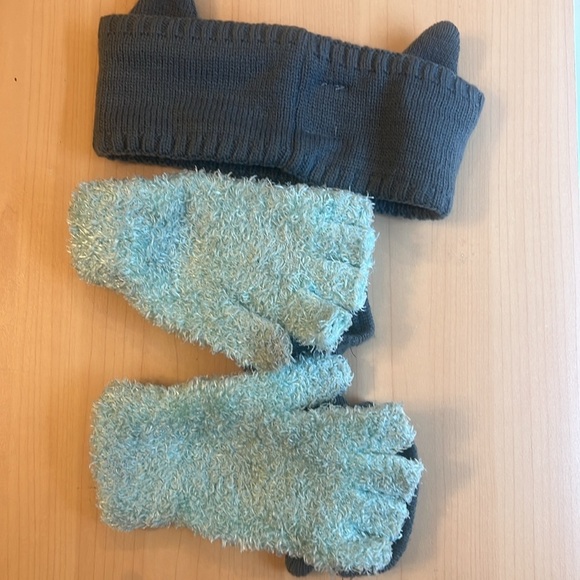 Kids Warm Hat, Gloves, & Headband set - Picture 5 of 9